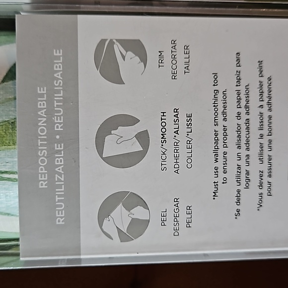 WALL POPS peel and stick wallpaper palm leaves 🍃 - Picture 4 of 15